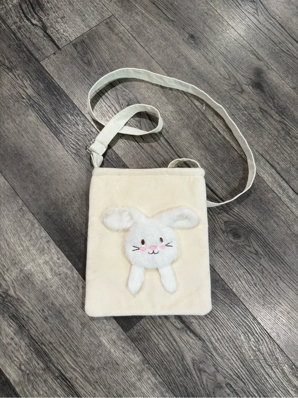 N/A cute cream